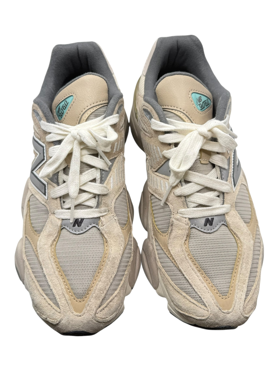 New Balance 9060 Sea Salt (Pre_Owned) SZ 8.5