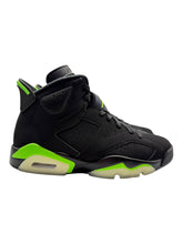 Load image into Gallery viewer, Jordan 6 Retro Electric Green (Pre-Owned) SZ 7
