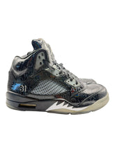 Load image into Gallery viewer, Jordan 5 Retro Doernbecher (Pre-Owned) SZ 7
