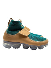 Load image into Gallery viewer, Nike Air VaporMax Marc Newson (DS) SZ 7
