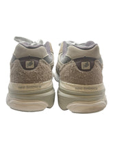 Load image into Gallery viewer, New Balance 990v3 MiUSA Levi&#39;s Elephant Skin (Pre-Owned) SZ 9
