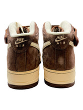 Load image into Gallery viewer, Nike Air Force 1 Mid QS Chocolate DS SZ 7.5
