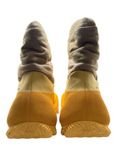 Load image into Gallery viewer, adidas Yeezy Knit RNR Boot Sulfur DS SZ 9
