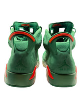 Load image into Gallery viewer, Jordan 6 Retro Gatorade Green (Pre-Owned) SZ 7
