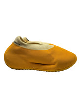 Load image into Gallery viewer, adidas Yeezy Knit RNR Sulfur (Pre-Owned) SZ 9.5
