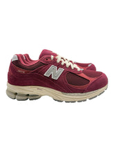 Load image into Gallery viewer, New Balance 2002R Bordeaux DS SZ 8.5
