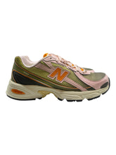 Load image into Gallery viewer, New Balance 740 Concepts Saignée DS SZ 8.5
