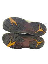 Load image into Gallery viewer, Jordan 7 Retro Bordeaux (2011) (GS) SZ 7Y (Pre-Owned) (Replacement Box)
