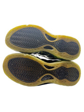 Load image into Gallery viewer, Nike Air Foamposite One ParaNorman (Pre-Owned) SZ 7
