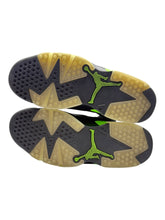 Load image into Gallery viewer, Jordan 6 Retro Electric Green (Pre-Owned) SZ 7

