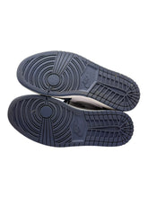 Load image into Gallery viewer, Jordan 1 Low SB Midnight Navy (Pre-Owned) SZ 8.5
