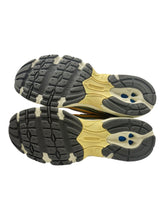 Load image into Gallery viewer, New Balance 740 Concepts Saignée DS SZ 8.5
