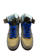Load image into Gallery viewer, Nike Dunk High Coraline (Pre-Owned) SZ 7 Rep Box
