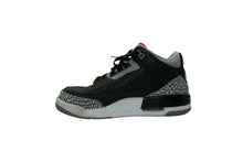 Load image into Gallery viewer, Jordan 3 Retro Black Cement (2011) (Pre-Owned)
